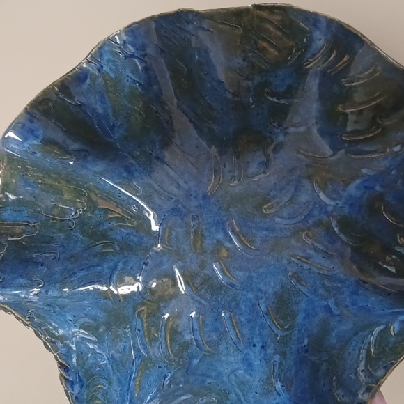 Handmade Glazed Pottery Bowl - Picture 4 of 7